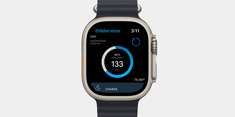 2025 nissan leaf apple watch